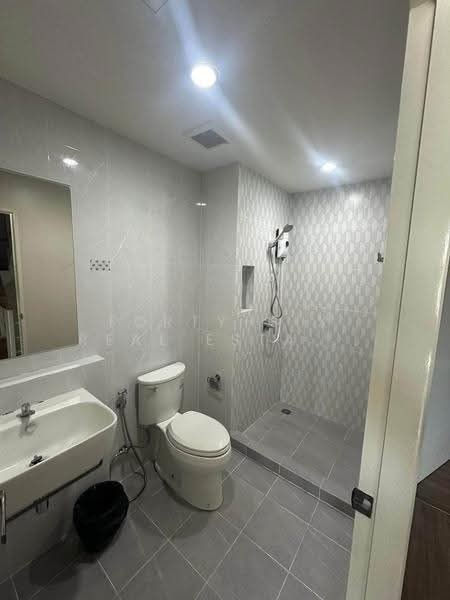 Baan Klang Muang Srinakarin – Onnut, Bangkok, 174 Soi On Nut 70/1, Prawet, Bangkok, 3 Bedrooms, 141 sqm, Townhouse For Rent, by Forty-Six Real Estate Group, 500570771 - DDproperty.com