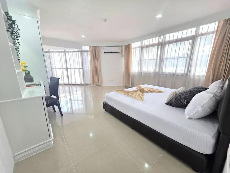 The Waterford Park, Bangkok, Soi Sukhumvit 53, Khlong Tan Nua, Watthana, Bangkok, 3 Bedrooms, 177 sqm, Condo For Rent, by Chanon Phangchienghien, 500570819 - DDproperty.com