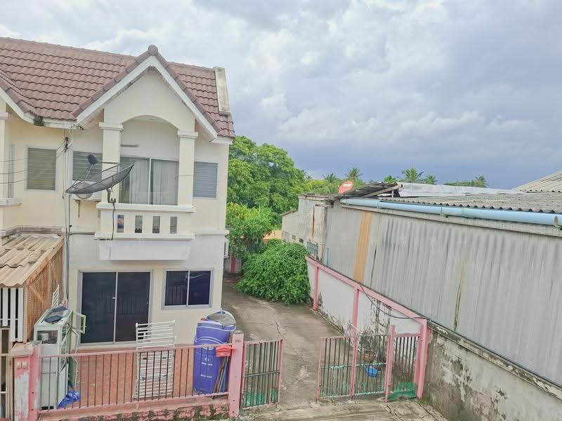 ขายถูกมาก ทาวน์เฮาส์ 2 ชั้น ขนาดใหญ่ โซนสาย 3, Bangkok, พุทธมณฑลสาย 3, Nong Kang Plu, Nong Khaem, Bangkok, 2 Bedrooms, 90 sqm, Townhouse For Sale, by บุญชู อัศวฤทธิพรหม์, 500570826 - DDproperty.com