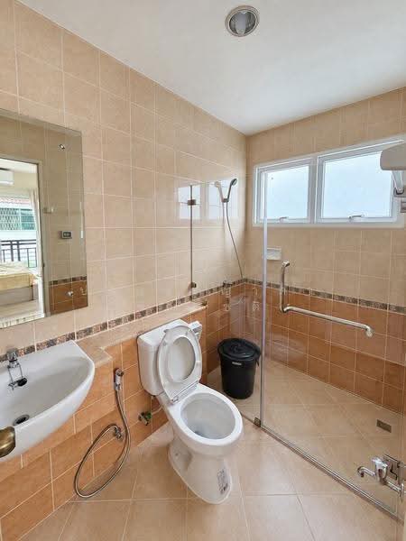 Kritsada Nakron Pinklao-Phuttamonthon Sai 2, Bangkok, Pinklao-Nakhon Chaisri, Bang Ra Mat, Taling Chan, Bangkok, 3 Bedrooms, 160 sqm, Single Detached House For Rent, by ปรินทร์ญาดา ชิณโชติ, 500570833 - DDproperty.com