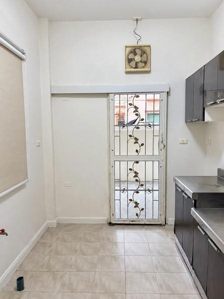 Kritsada Nakron Pinklao-Phuttamonthon Sai 2, Bangkok, Pinklao-Nakhon Chaisri, Bang Ra Mat, Taling Chan, Bangkok, 3 Bedrooms, 160 sqm, Single Detached House For Rent, by ปรินทร์ญาดา ชิณโชติ, 500570833 - DDproperty.com