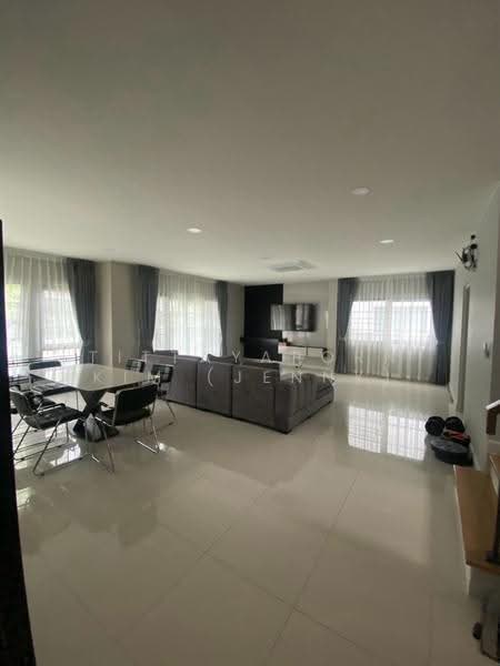 Centro Bangna, Samut Prakan, 111 Soi 3, Bang Kaeo, Bang Plee, Samut Prakan, 4 Bedrooms, 280 sqm, Single Detached House For Rent, by Tittayaporn Kim (Jenny), 500570861 - DDproperty.com