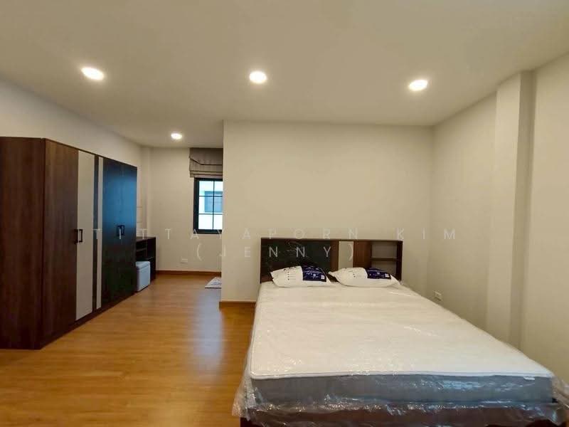 Centro Bangna, Samut Prakan, 111 Soi 3, Bang Kaeo, Bang Plee, Samut Prakan, 4 Bedrooms, 280 sqm, Single Detached House For Rent, by Tittayaporn Kim (Jenny), 500570861 - DDproperty.com