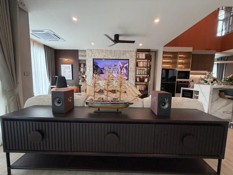For Sale Luxury Modern Home in Chiang Mai Hang Dong Road, Chiang Mai, เชียงใหม่ หางดง, Ban Waen, Hang Dong, Chiang Mai, 5 Bedrooms, 530 sqm, Single Detached House For Sale, by จีระนันท์ หล้ากันหา, 500570870 - DDproperty.com