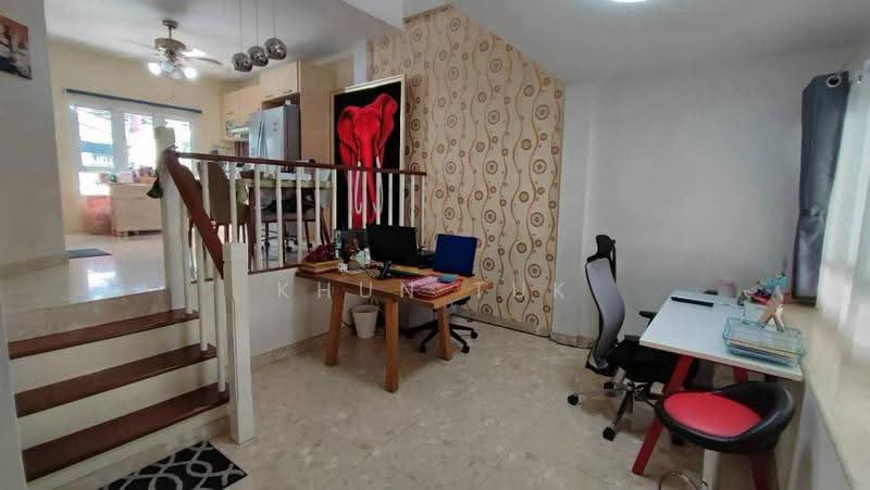 Baan Klang Muang Rama 9-Ramkhmahaeng, Bangkok, Soi Ramkhamhaeng 39, Phlapphla, Wang Thonglang, Bangkok, 3 Bedrooms, 150 sqm, Townhouse For Sale, by Khun Tuk, 500570885 - DDproperty.com