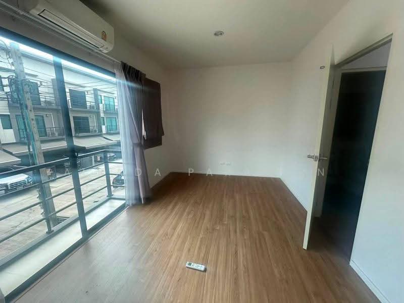 Baan Klang Muang Ramintra : บ้านกลางเมือง รามอินทรา, กรุงเทพ, ซอยกาญจนาภิเษก 6/1, ท่าแร้ง, บางเขน, กรุงเทพ, 145 ตร.ม., ทาวน์เฮ้าส์ ให้เช่า, โดย Airada Parasarn, 500570900 - DDproperty.com