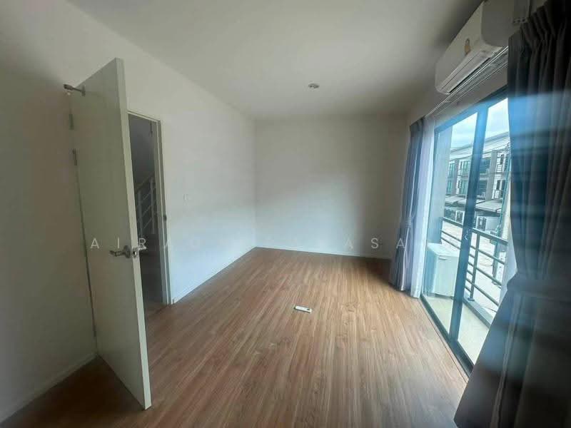 Baan Klang Muang Ramintra, Bangkok, Soi Kanchanaphisek 6/1, Tha Rang, Bang Khen, Bangkok, 3 Bedrooms, 145 sqm, Townhouse For Rent, by Airada Parasarn, 500570900 - DDproperty.com