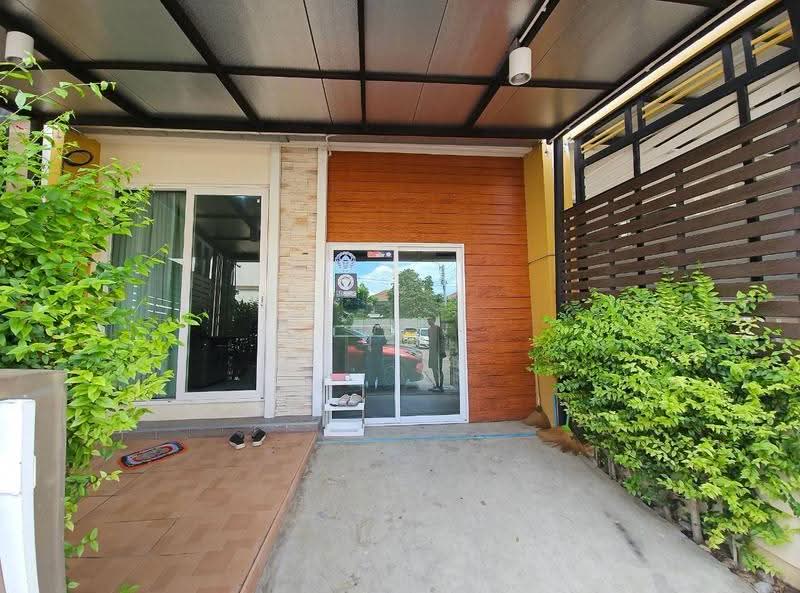 Golden Town Chalermprakiat - Suanluang, Bangkok, Soi Chaloem Phrakiat Rama 9 Soi 30 Yaek 14, Kanchanaphisek Road, Dok Mai, Prawet, Bangkok, 3 Bedrooms, 120 sqm, Townhouse For Rent, by อุ๋ม, 500570930 - DDproperty.com