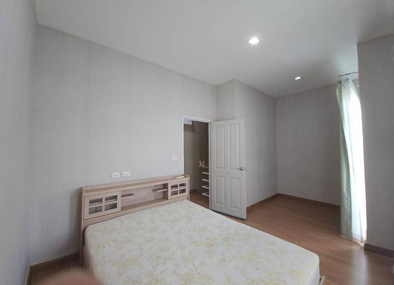 Golden Town Chalermprakiat - Suanluang, Bangkok, Soi Chaloem Phrakiat Rama 9 Soi 30 Yaek 14, Kanchanaphisek Road, Dok Mai, Prawet, Bangkok, 3 Bedrooms, 120 sqm, Townhouse For Rent, by อุ๋ม, 500570930 - DDproperty.com