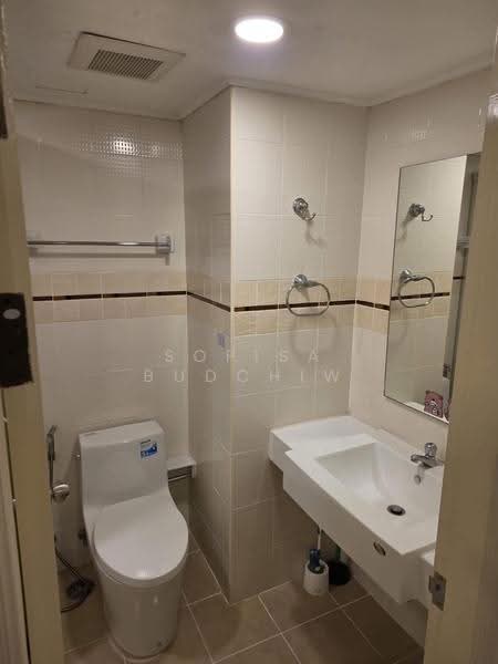 Lumpini Ville Cultural Center, Bangkok, Prachautid Road, Samsen Nok, Huai Khwang, Bangkok, 1 Bedroom, 35 sqm, Condo For Rent, by Sopisa Budchiw, 500570967 - DDproperty.com