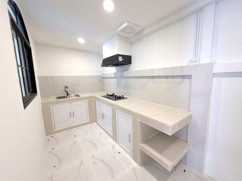 หมู่บ้านณรงค์สุขนิเวศน์ ซอยนนทบุรี6, Nonthaburi, Talat Kwan, Muang Nonthaburi, Nonthaburi, 3 Bedrooms, 90 sqm, Townhouse For Sale, by นันธิกา ศรีสุวรรณ, 500570982 - DDproperty.com