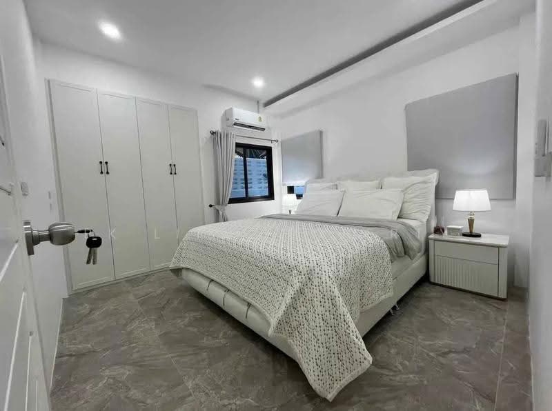 7R1088 Pool villa for rent 4 bedroom 4 bathroom 140,000/month at rawai have fully furnished, Phuket, Rawai, Muang Phuket, Phuket, 4 Bedrooms, 200 sqm, Villa For Rent, by PK LIFE Property, 500570986 - DDproperty.com