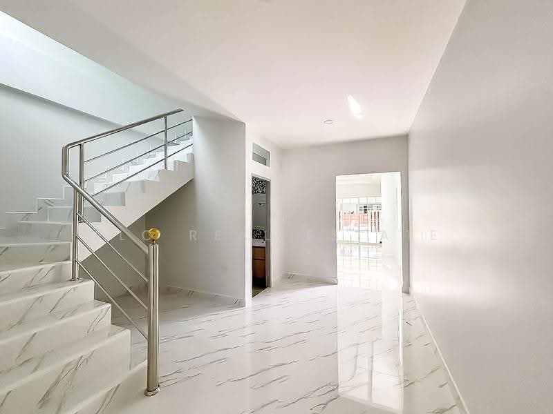 2 Storey Townhouse for Sale Noen Plab Wan 3 Bedrooms, chon-buri, Bang Lamung, Bang Lamung (Pattaya), Chon Buri (Pattaya), 3 Bedrooms, 108 sqm, Townhouse For Sale, by PLC real estate, 500570991 - DDproperty.com