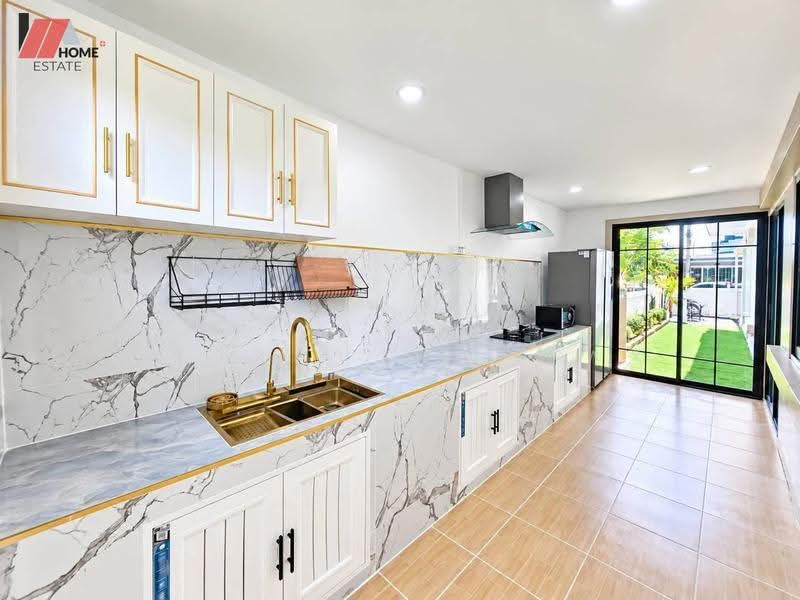New World Ville, Nonthaburi, Lahan, Bang Bua Thong, Nonthaburi, 4 Bedrooms, 140 sqm, Townhouse For Sale, by ชลธิชา ปรางค์ประทานพร, 500571005 - DDproperty.com