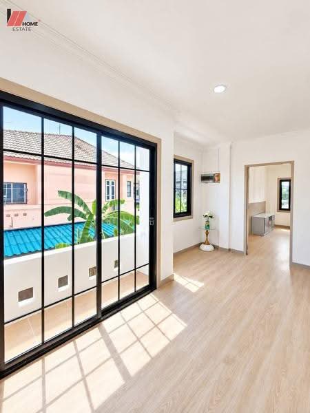 New World Ville, Nonthaburi, Lahan, Bang Bua Thong, Nonthaburi, 4 Bedrooms, 140 sqm, Townhouse For Sale, by ชลธิชา ปรางค์ประทานพร, 500571005 - DDproperty.com