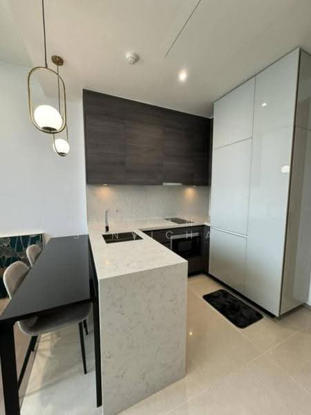The Esse Asoke, Bangkok, 333 Soi Sukhumvit 21, Sukhumvit Road, Khlongtoei Nua, Watthana, Bangkok, 1 Bedroom, 46 sqm, Condo For Rent, by Kornkanok Sonvichai, 500571044 - DDproperty.com