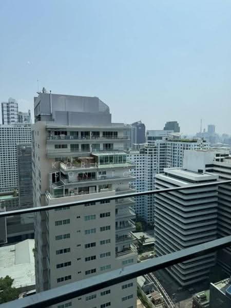 The Esse Asoke, Bangkok, 333 Soi Sukhumvit 21, Sukhumvit Road, Khlongtoei Nua, Watthana, Bangkok, 1 Bedroom, 46 sqm, Condo For Rent, by Kornkanok Sonvichai, 500571044 - DDproperty.com