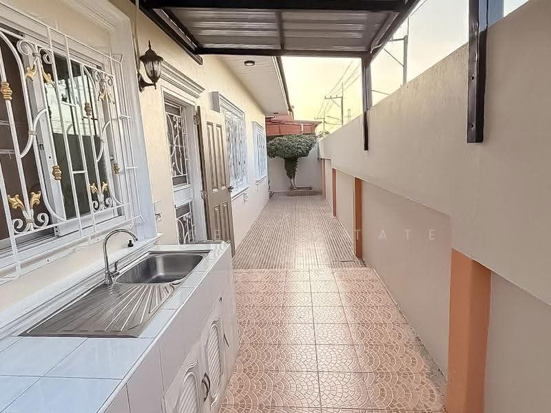 Modern House for Sale Khao Noi East Pattaya 3 Bedrooms, chon-buri, Nong Pru, Bang Lamung (Pattaya), Chon Buri (Pattaya), 3 Bedrooms, 263 sqm, Single Detached House For Sale, by PLC real estate, 500571051 - DDproperty.com