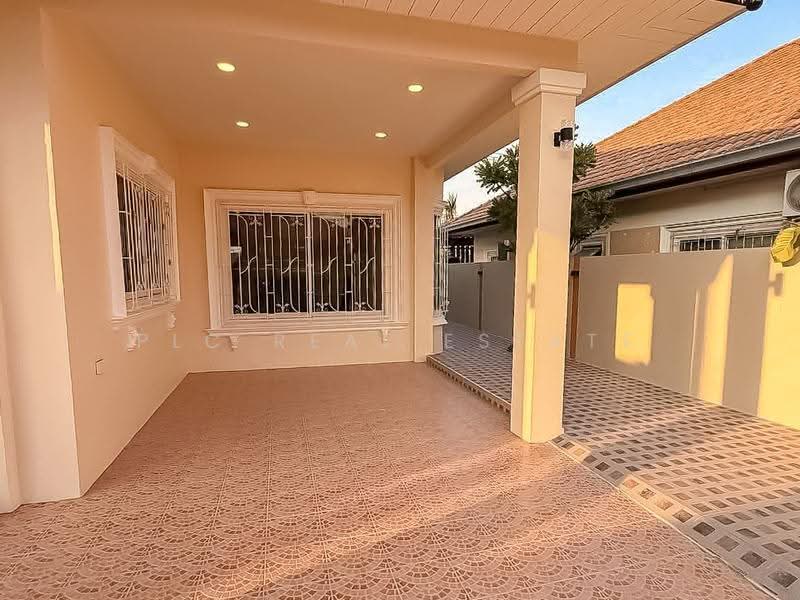 Modern House for Sale Khao Noi East Pattaya 3 Bedrooms, chon-buri, Nong Pru, Bang Lamung (Pattaya), Chon Buri (Pattaya), 3 Bedrooms, 263 sqm, Single Detached House For Sale, by PLC real estate, 500571051 - DDproperty.com