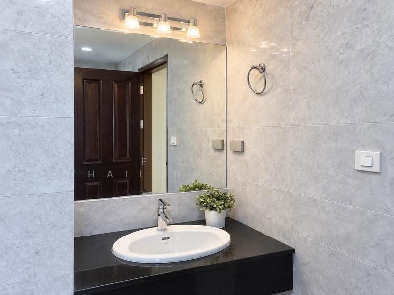 Top View Tower, Bangkok, Soi Sukhumvit 59, Khlong Tan Nua, Watthana, Bangkok, 2 Bedrooms, 97 sqm, Condo For Sale, by Fazwaz (Thailand) Co., Ltd., 500571056 - DDproperty.com