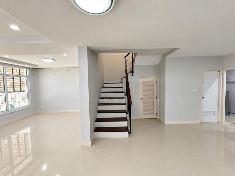หมู่บ้านทรัพย์รุ่งเรือง ซิตี้, Samut Prakan, สุขุมวิท, Tai Ban Mai, Muang Samut Prakarn, Samut Prakan, 3 Bedrooms, 133 sqm, Townhouse For Sale, by THE LIVING HUB, 500571086 - DDproperty.com