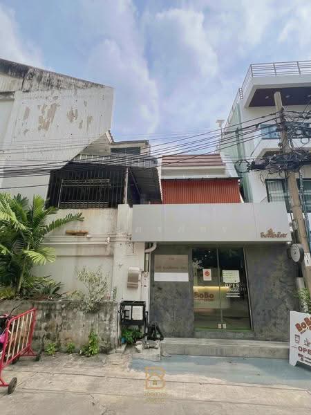Sukhumvit 16, Bangkok, Khlongtoei Nua, Watthana, Bangkok, 10+ Bedrooms, 750 sqm, Townhouse For Sale, by ผึ้ง ภรภัทร, 500571129 - DDproperty.com