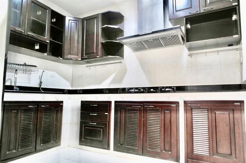 Baan Klang Muang Nawamin 42, Bangkok, Soi Nawamin 42, Nawamin Road, Khlong Kum, Bueng Kum, Bangkok, 3 Bedrooms, 180 sqm, Townhouse For Sale, by คุณ ณภัชนันท์ อินชญาดา (เจณ), 500571148 - DDproperty.com