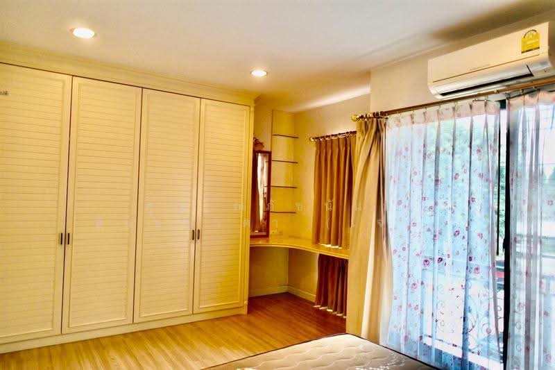 Baan Klang Muang Nawamin 42 : บ้านกลางเมือง นวมินทร์ 42, กรุงเทพ, ซอยนวมินทร์ 42 ถนนนวมินทร์, คลองกุ่ม, บึงกุ่ม, กรุงเทพ, 180 ตร.ม., ทาวน์เฮ้าส์ ขาย, โดย คุณ ณภัชนันท์ อินชญาดา (เจณ), 500571148 - DDproperty.com