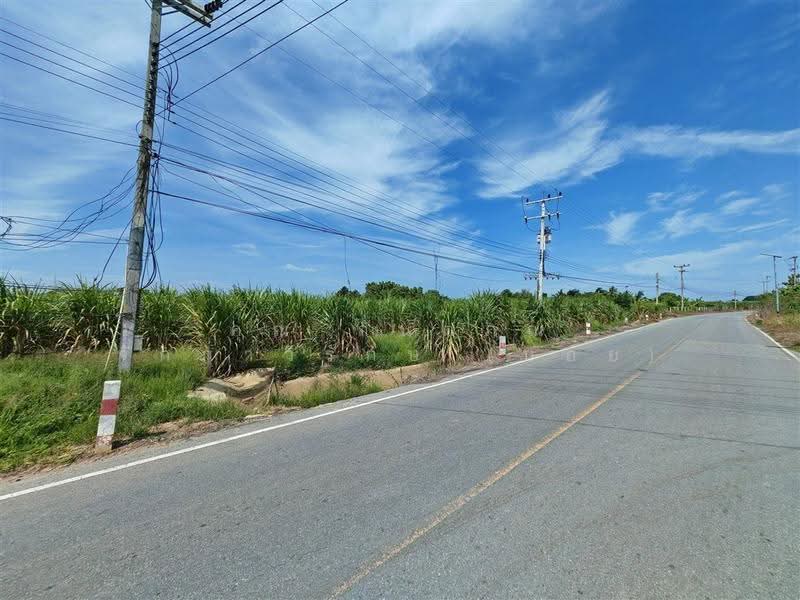 ที่ดินเปล่า 14 ไร่ 211.5 ตร.ว. ที่ดินเปล่า ใกล้อบต.ทุ่งขวาง กำแพงแสน นครปฐม, นครปฐม, ถนนมาลัยแมน, ทุ่งขวาง, กำแพงแสน, นครปฐม, 23,246 ตร.ม., ที่ดิน ขาย, โดย คุณ กันตภณ จักกาวิรักษ์ (บอย), 500571189 - DDproperty.com