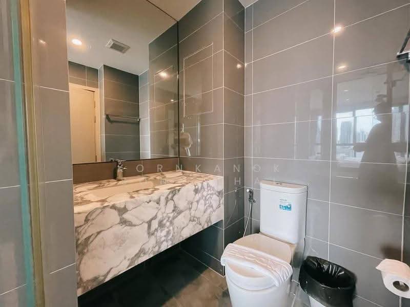 Q Chidlom-Phetchaburi, Bangkok, 1088 Phetchaburi Road, Makkasan, Ratchathewi, Bangkok, 2 Bedrooms, 64 sqm, Condo For Rent, by Kornkanok Sonvichai, 500571236 - DDproperty.com