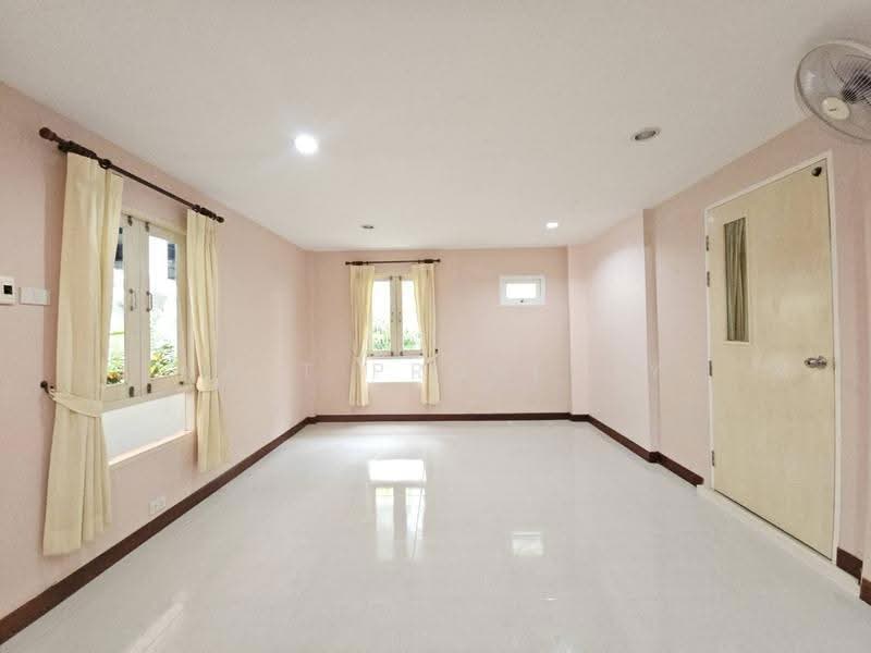 The Tara Ramintra, Bangkok, Soi Phraya Suren 35, Bang Chun, Khlong Sam Wa, Bangkok, 4 Bedrooms, 180 sqm, Single Detached House For Sale, by natt property, 500571265 - DDproperty.com