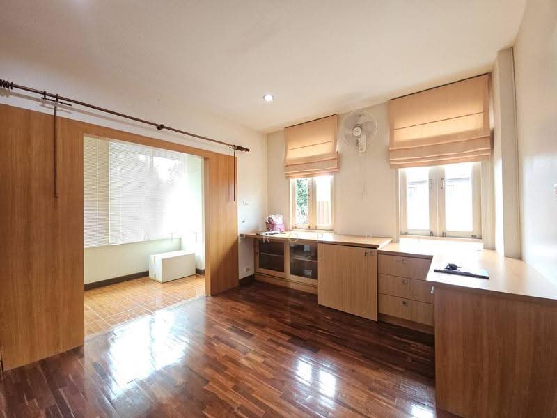 The Tara Ramintra, Bangkok, Soi Phraya Suren 35, Bang Chun, Khlong Sam Wa, Bangkok, 4 Bedrooms, 180 sqm, Single Detached House For Sale, by natt property, 500571265 - DDproperty.com