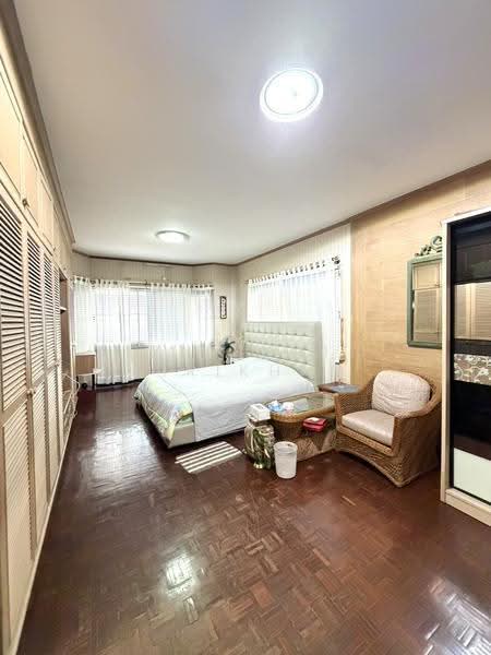 เมืองทองธานี โครงการ 6 โซน D ซอย D4, Nonthaburi, Pak Kret, Nonthaburi, 4 Bedrooms, 336 sqm, Single Detached House For Sale, by Pakinai Sirikhan, 500571296 - DDproperty.com