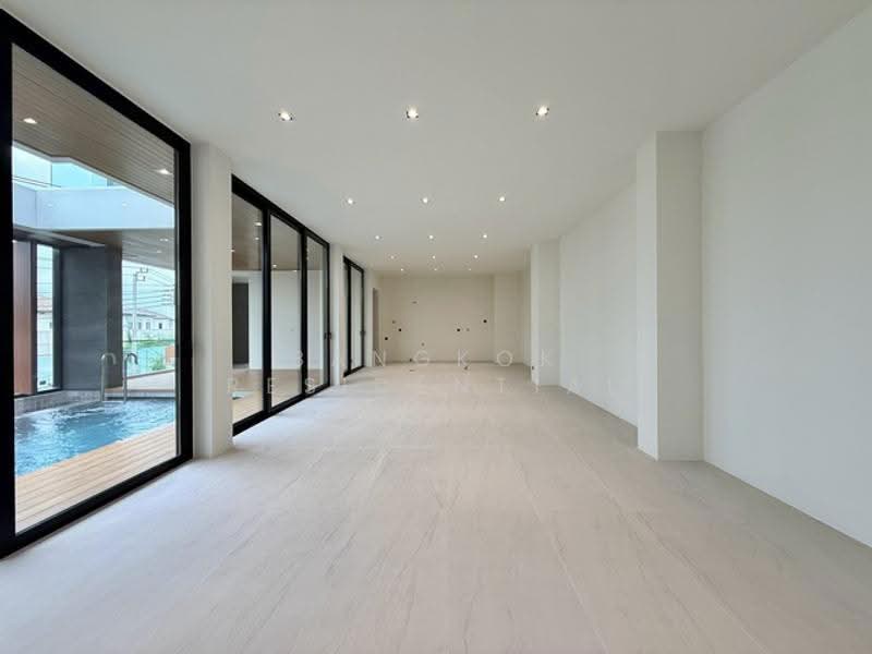 32 Residence, Bangkok, 222 Phatthanakan 32, Suan Luang, Bangkok, 5 Bedrooms, 658 sqm, Villa For Sale, by Bangkok Residential, 500571390 - DDproperty.com