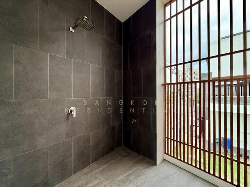 32 Residence, Bangkok, 222 Phatthanakan 32, Suan Luang, Bangkok, 5 Bedrooms, 658 sqm, Villa For Sale, by Bangkok Residential, 500571390 - DDproperty.com