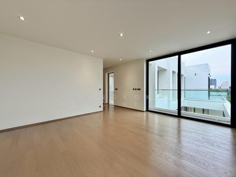 32 Residence, Bangkok, 222 Phatthanakan 32, Suan Luang, Bangkok, 5 Bedrooms, 658 sqm, Villa For Sale, by Bangkok Residential, 500571390 - DDproperty.com