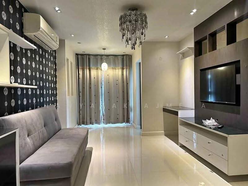 Metro Sky Ratchada, Bangkok, Soi Inthamara 47, Ratchadaphisek Road, Din Daeng, Bangkok, 1 Bedroom, 44 sqm, Condo For Sale, by Thanyalak Ajmera, 500571466 - DDproperty.com