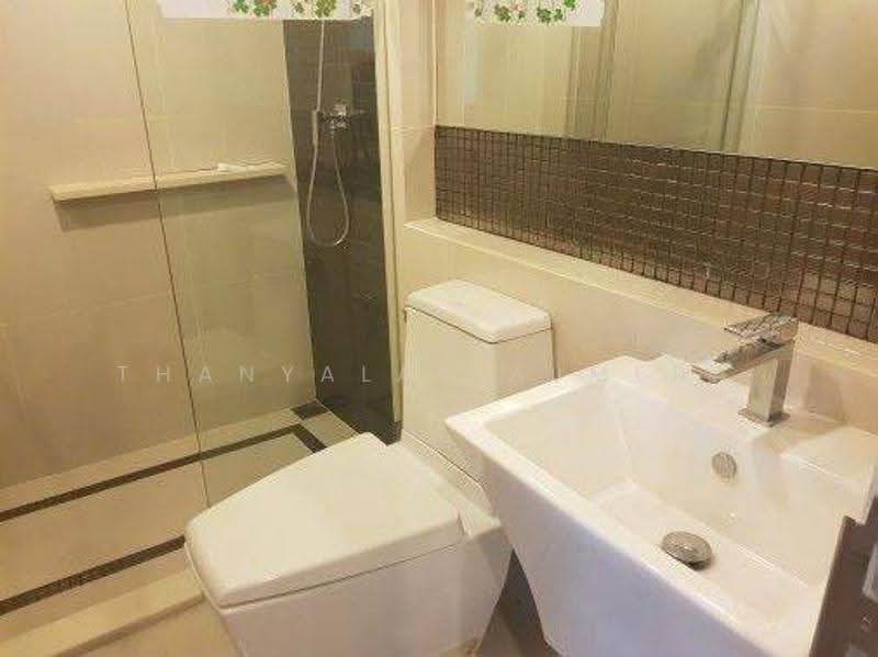 Rhythm Sukhumvit 50, Bangkok, 8 Sukhumvit 50, Sukhumvit Road, Phra Kanong, Khlong Toei, Bangkok, 2 Bedrooms, 65 sqm, Condo For Rent, by Thanyalak Ajmera, 500571485 - DDproperty.com