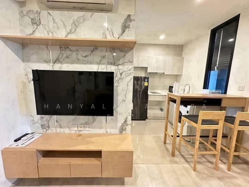 Life Asoke, Bangkok, Asoke-Dindang Road, Bang Kapi, Huai Khwang, Bangkok, 1 Bedroom, 35 sqm, Condo For Rent, by Thanyalak Ajmera, 500571598 - DDproperty.com