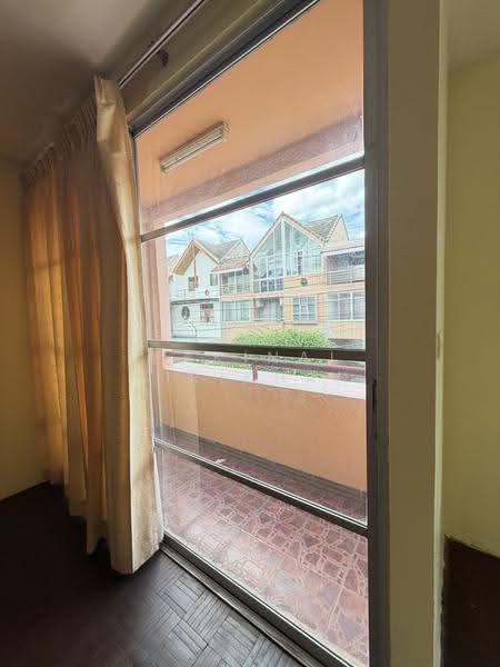 หมู่บ้านลูกกอล์ฟ พรีเมี่ยม เมืองทองธานี, Nonthaburi, Pak Kret, Nonthaburi, 2 Bedrooms, 155 sqm, Townhouse For Sale, by Pakinai Sirikhan, 500571647 - DDproperty.com