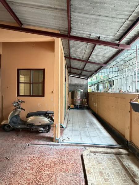 หมู่บ้านลูกกอล์ฟ พรีเมี่ยม เมืองทองธานี, Nonthaburi, Pak Kret, Nonthaburi, 2 Bedrooms, 155 sqm, Townhouse For Sale, by Pakinai Sirikhan, 500571647 - DDproperty.com