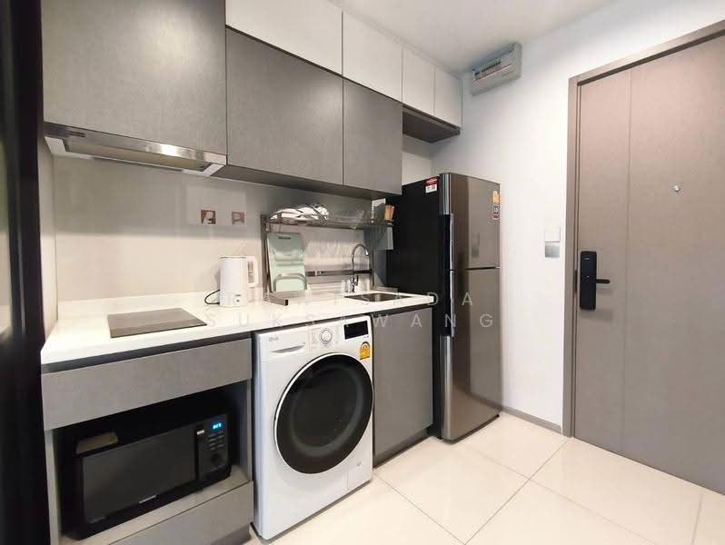 Life Asoke Hype, Bangkok, 339 Chaturathit Rd, Makkasan, Ratchathewi, Bangkok, 1 Bedroom, 32 sqm, Condo For Rent, by RAWISADA SUKSAWANG, 500571649 - DDproperty.com