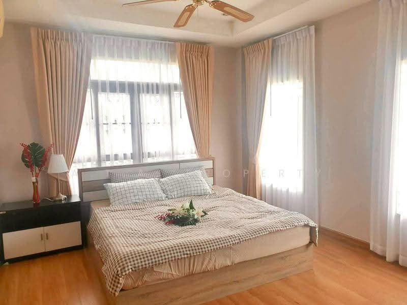 หมู่บ้านประวีณวรรณ ศรีราชา, Chon Buri (Pattaya), Surasak, Si Racha, Chon Buri (Pattaya), 3 Bedrooms, 200 sqm, Single Detached House For Rent, by A.T.A. Property, 500571700 - DDproperty.com