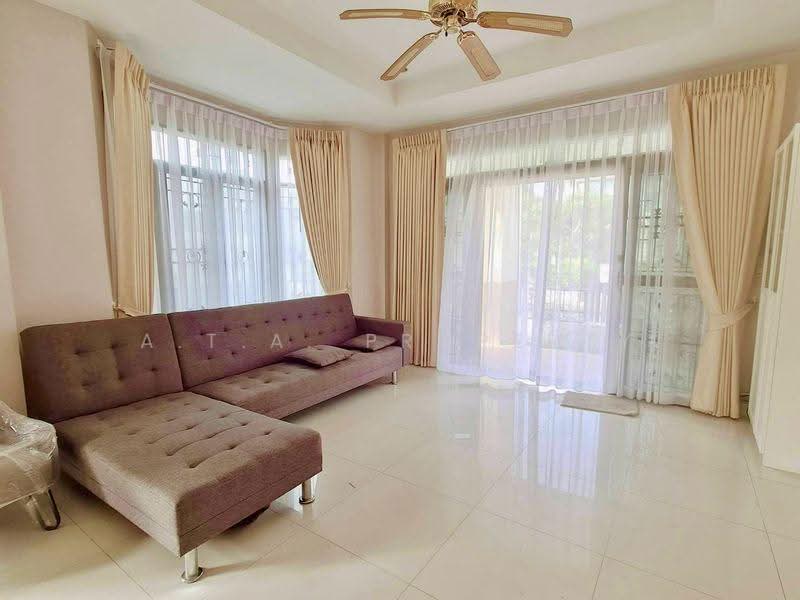 หมู่บ้านประวีณวรรณ ศรีราชา, Chon Buri (Pattaya), Surasak, Si Racha, Chon Buri (Pattaya), 3 Bedrooms, 200 sqm, Single Detached House For Rent, by A.T.A. Property, 500571700 - DDproperty.com