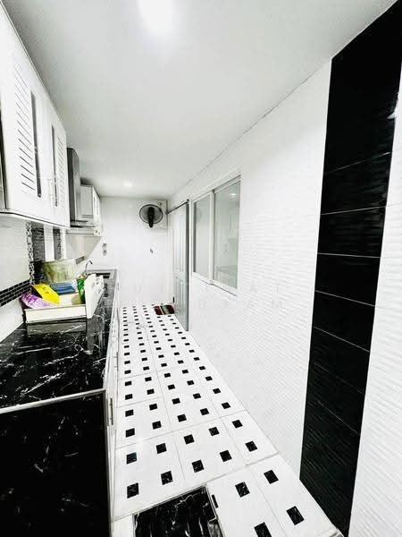 3-BR Townhouse, Chon Buri (Pattaya), Ban Bung, Chon Buri (Pattaya), 3 Bedrooms, 150 sqm, Townhouse For Sale, by Puttirat Kleebyam, 500571813 - DDproperty.com