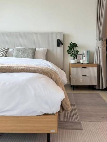 Life Asoke, Bangkok, Asoke-Dindang Road, Bang Kapi, Huai Khwang, Bangkok, 1 Bedroom, 35 sqm, Condo For Rent, by Pasupit Ditbanjong, 500571827 - DDproperty.com