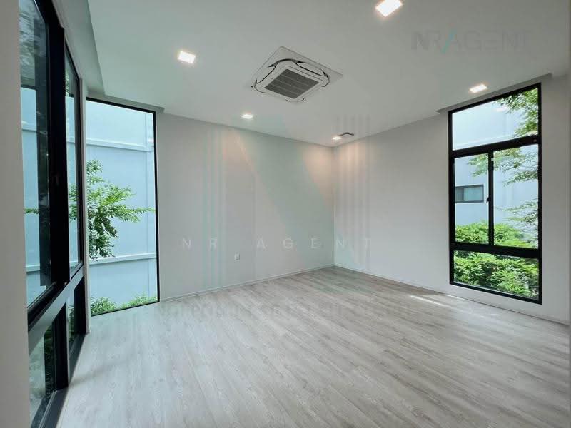 VIVE Krungthep Kreetha, Bangkok, Krungthep Kreetha Road, Saphan Sung, Bangkok, 4 Bedrooms, 421 sqm, Single Detached House For Rent, by NR AGENT, 500571877 - DDproperty.com