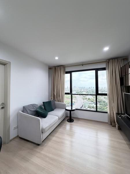 The Base Rama 9-Ramkhamhaeng, Bangkok, 3 Ramkhamhaeng Road, Hua Mak, Bang Kapi, Bangkok, 2 Bedrooms, 50 sqm, Condo For Rent, by Caveman Property, 500571888 - DDproperty.com