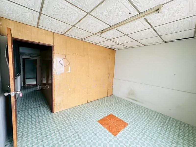 Selling a commercial building, on Charoen Nakhon Road, Bangkok, Samlae, Thon Buri, Bangkok, , 270 sqm, Shophouse For Sale, by ID line jongtumsaroch, 500571898 - DDproperty.com