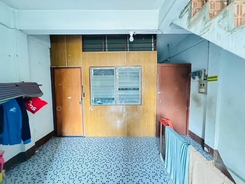 Selling a commercial building, on Charoen Nakhon Road, Bangkok, Samlae, Thon Buri, Bangkok, , 270 sqm, Shophouse For Sale, by ID line jongtumsaroch, 500571898 - DDproperty.com